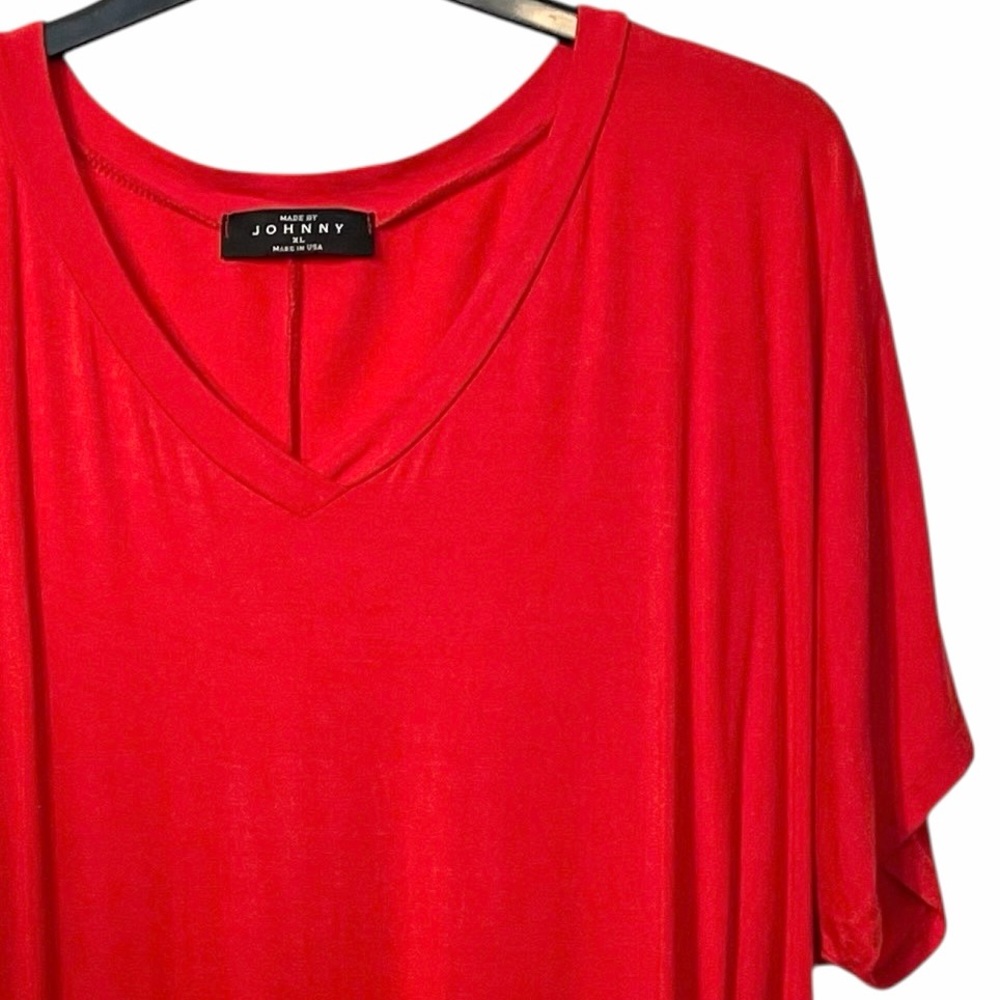 Made By Johnny Bold Red V-Neck Ruched Top - Picture 7 of 7